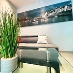 Aurelia - Jacuzzi Garden House Σπίτι διακοπών *