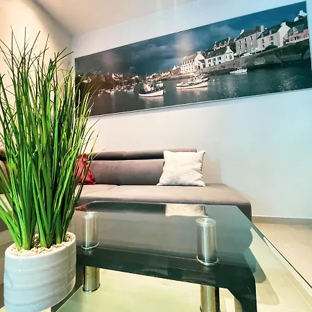 Aurelia - Jacuzzi Garden House Dom wakacyjny *