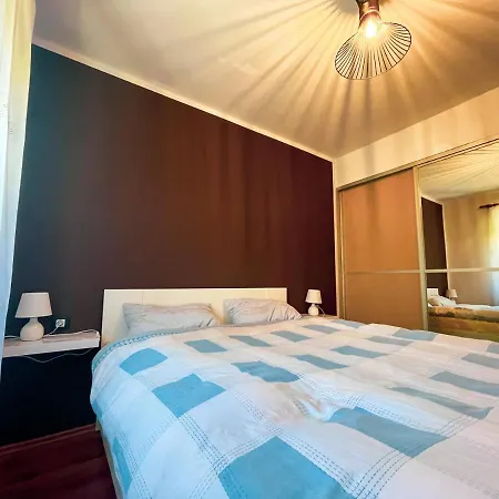 Dom wakacyjny Aurelia - Jacuzzi Garden House *