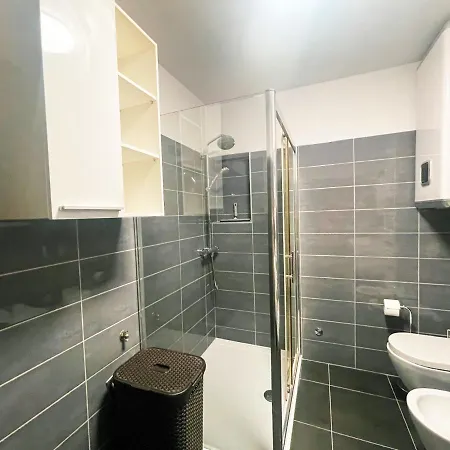 Aurelia - Jacuzzi Garden House Banjole