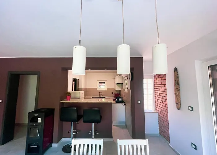 Aurelia - Jacuzzi Garden House Feriehus *